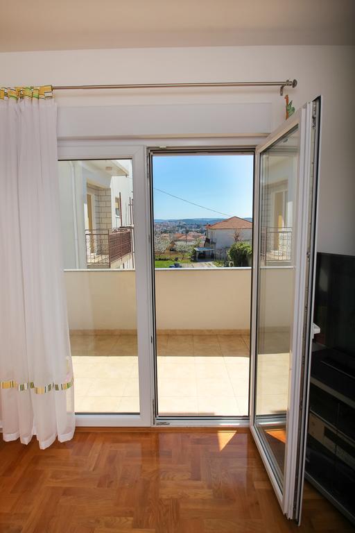 Apartman Dominik Trogir Exterior foto